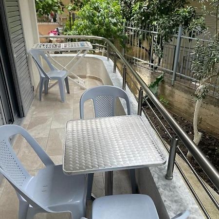 Taku Apartment Sarandë Eksteriør bilde